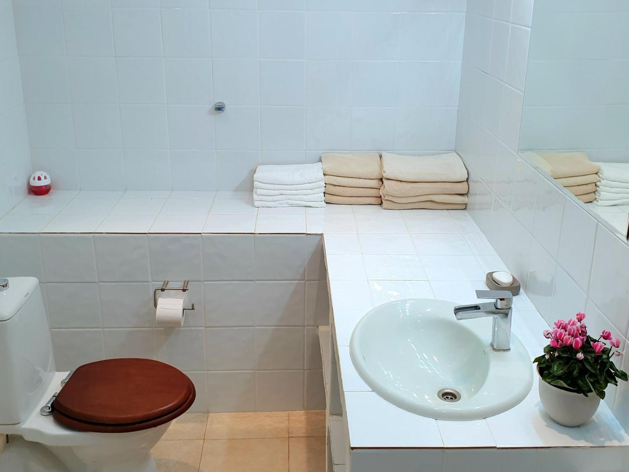 Casa Miramar Seaview Bbq Pool 250M From Beach 칼페 외부 사진